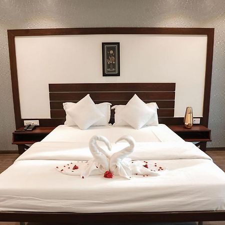 The Windmill Resorts Mālvan Kültér fotó